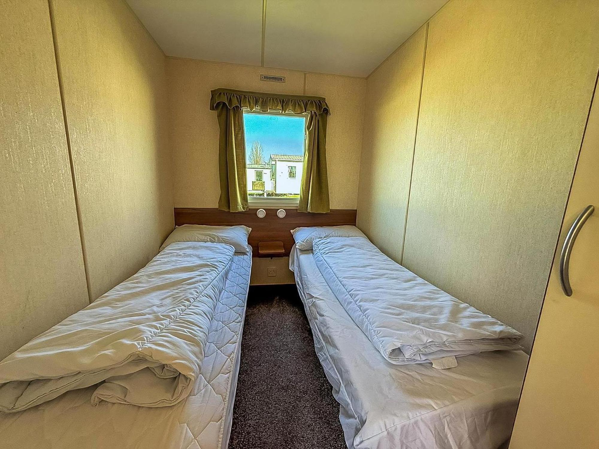 Homely Caravan At Manor Park, Nearby Hunstanton Beach In Norfolk Ref 23039T Buitenkant foto