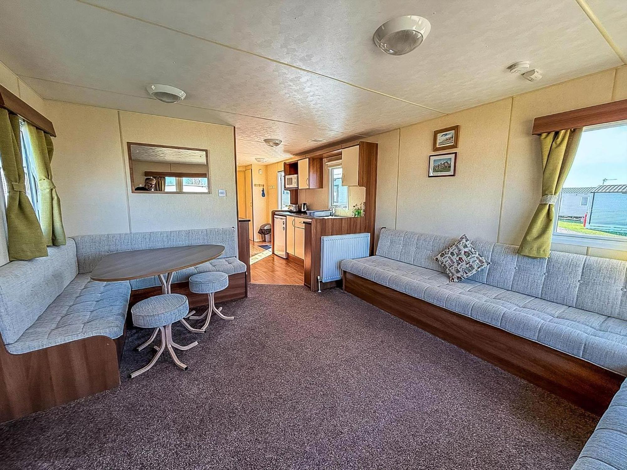 Homely Caravan At Manor Park, Nearby Hunstanton Beach In Norfolk Ref 23039T Buitenkant foto