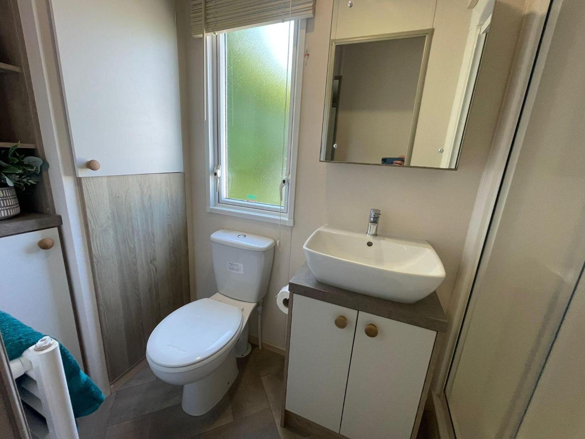 Homely Caravan At Manor Park, Nearby Hunstanton Beach In Norfolk Ref 23039T Buitenkant foto